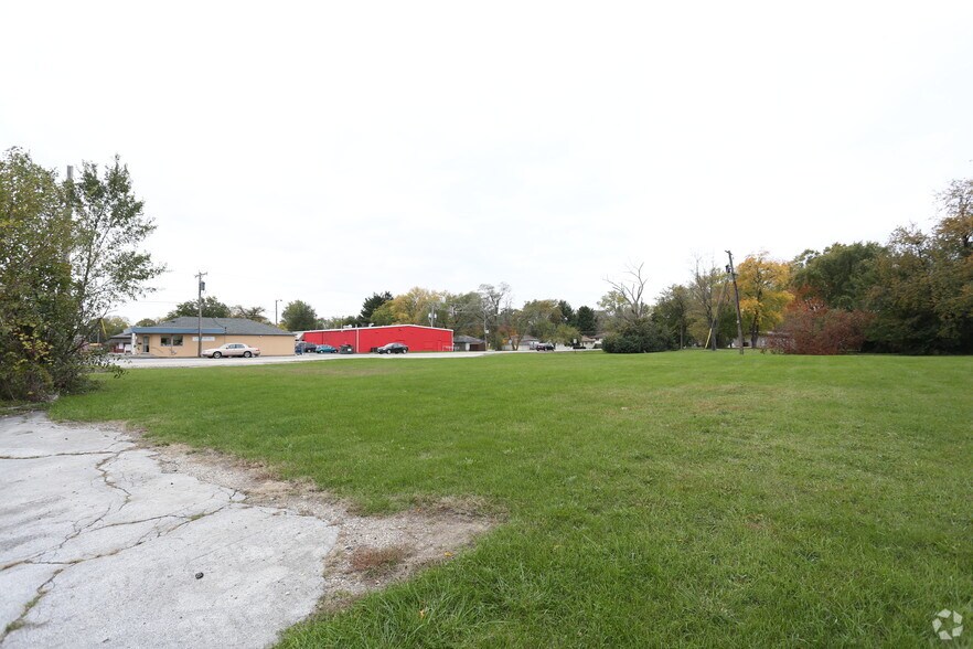 1301 N Cedar Rd, New Lenox, IL à vendre - Photo du bâtiment - Image 2 de 3