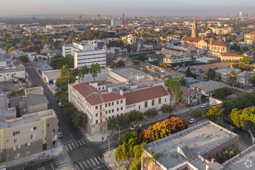 6560-6600 Selma Ave, Los Angeles, CA for lease - Aerial - Image 2 of 2