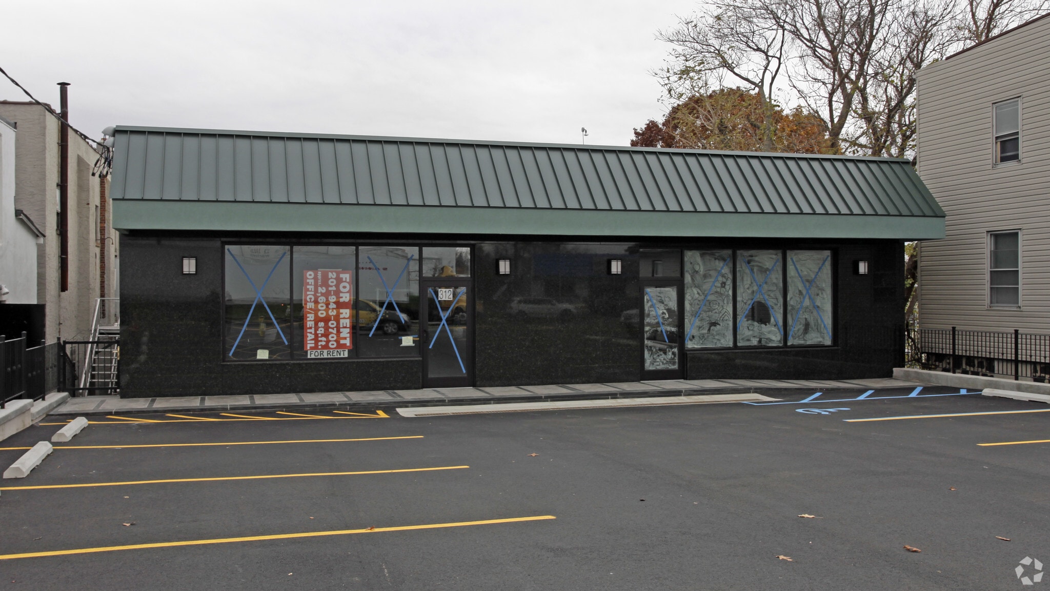 312-314 Bergen Blvd, Fairview, NJ for sale Primary Photo- Image 1 of 4