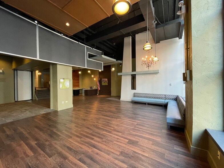 418 S Wabash Ave, Chicago, IL for lease - Interior Photo - Image 1 of 9