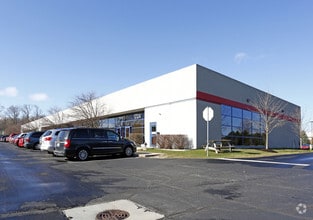 1724 Indian Wood Cir, Maumee, OH for lease Building Photo- Image 1 of 6