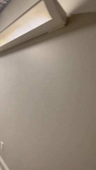 421-423 Madison Ave, Covington, KY à vendre - Vidéo sur l’inscription commerciale - Image 3 de 16