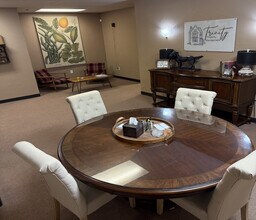 300-318 S Main St, Weatherford, TX for lease Interior Photo- Image 2 of 2