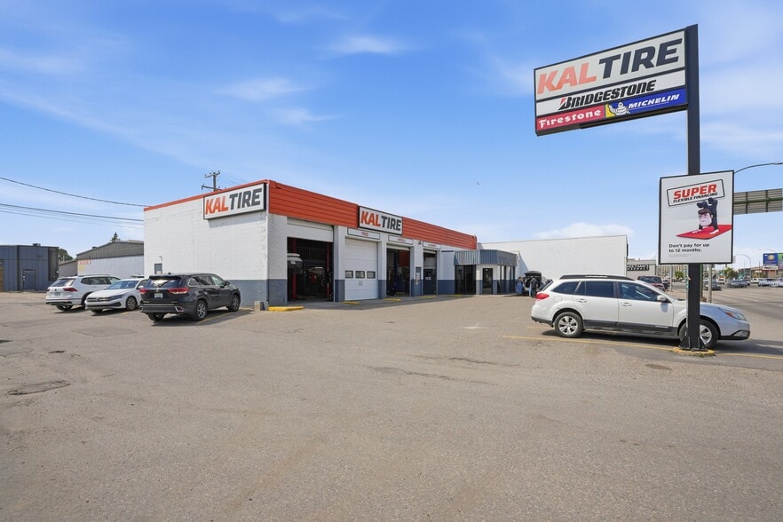 Kal Tire Property Portfolio | Tranche 3 portfolio of 1 properties for sale on LoopNet.ca - Building Photo - Image 3 of 8