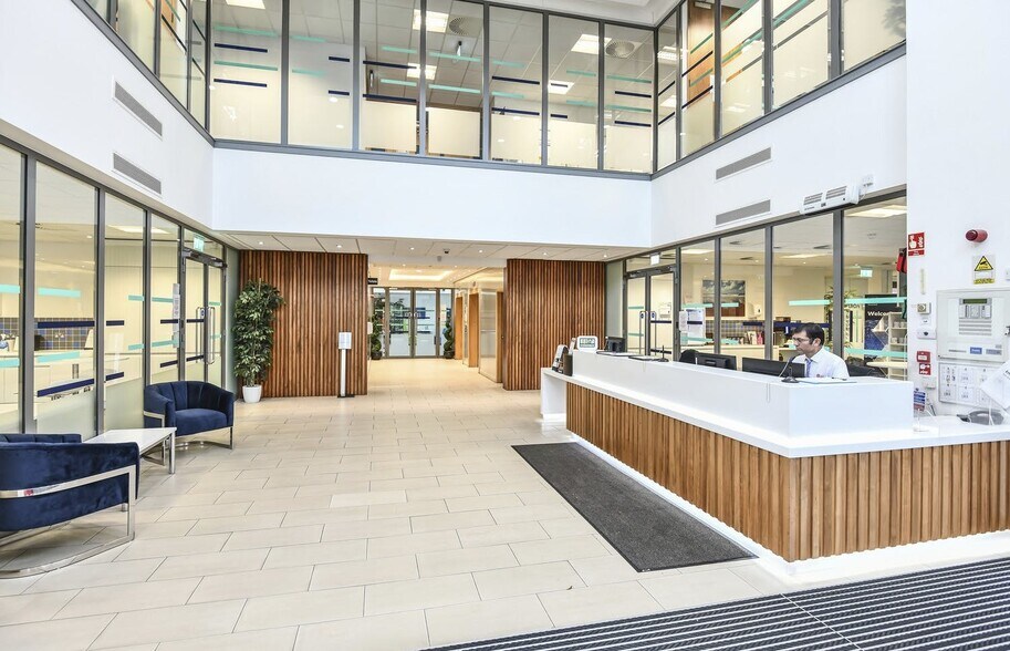 1 Bickenhill Ln, Birmingham à louer - Photo intérieure - Image 2 de 7