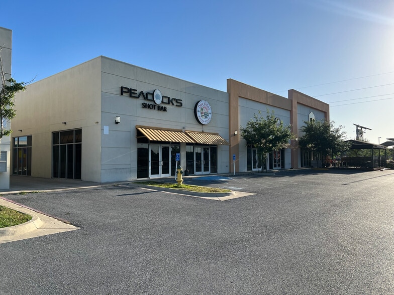 3341 Pablo Kisel Blvd, Brownsville, TX à louer - Photo du bâtiment - Image 2 de 3