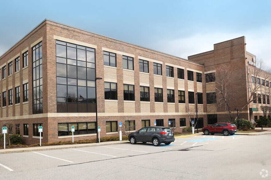 100 Arboretum Dr, Portsmouth, NH for lease - Building Photo - Image 2 of 4