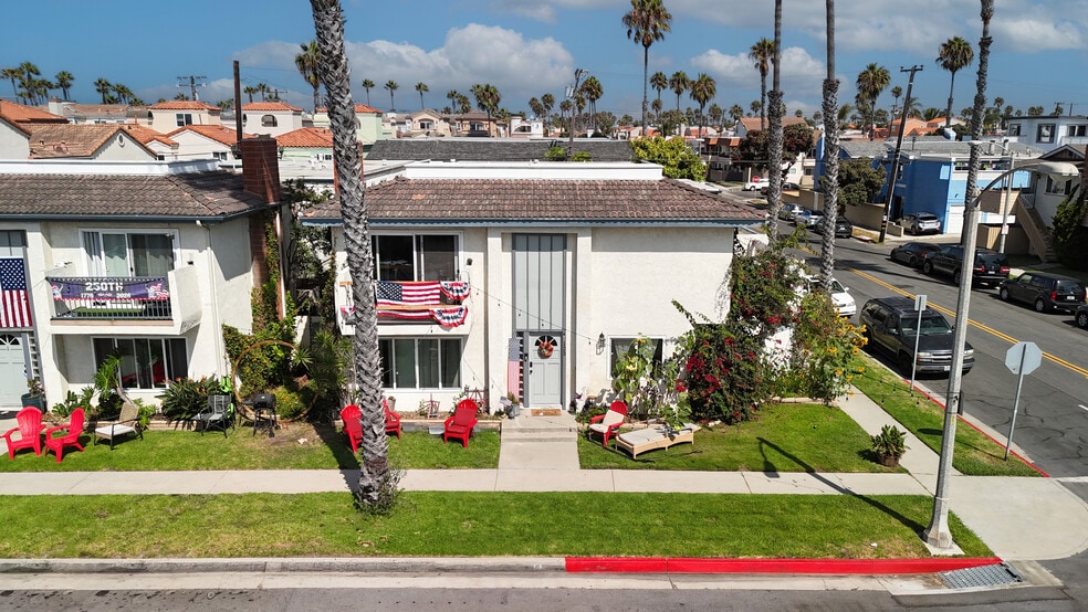 123 14th St, Huntington Beach, CA for sale - Building Photo - Image 2 of 9