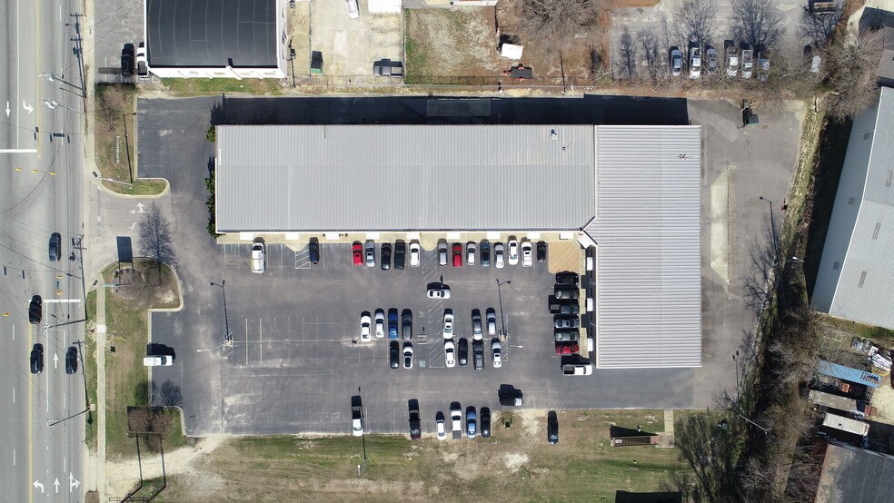 726 Ramsey St, Fayetteville, NC à louer - Photo du bâtiment - Image 2 de 21