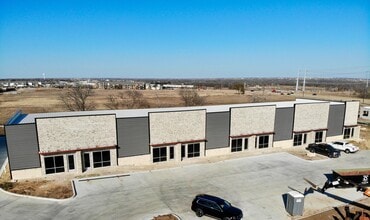 1104 S FM 156, Justin, TX à louer Photo intérieure- Image 2 de 3