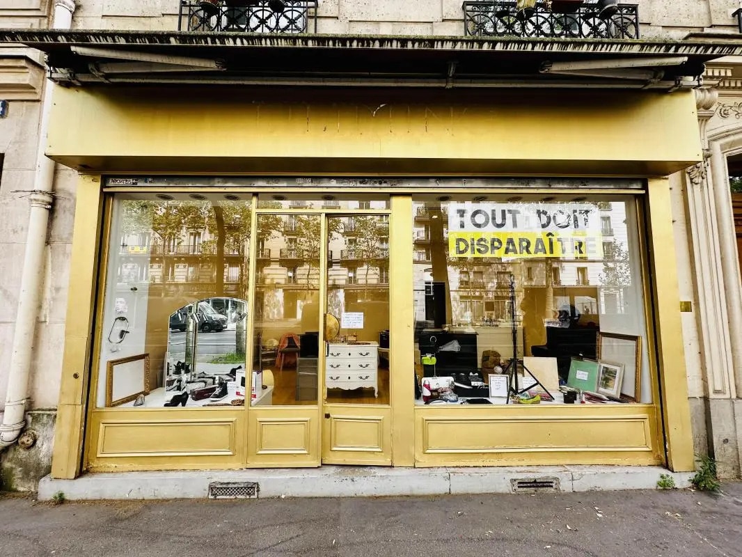 Retail in Paris for lease Building Photo- Image 1 of 5