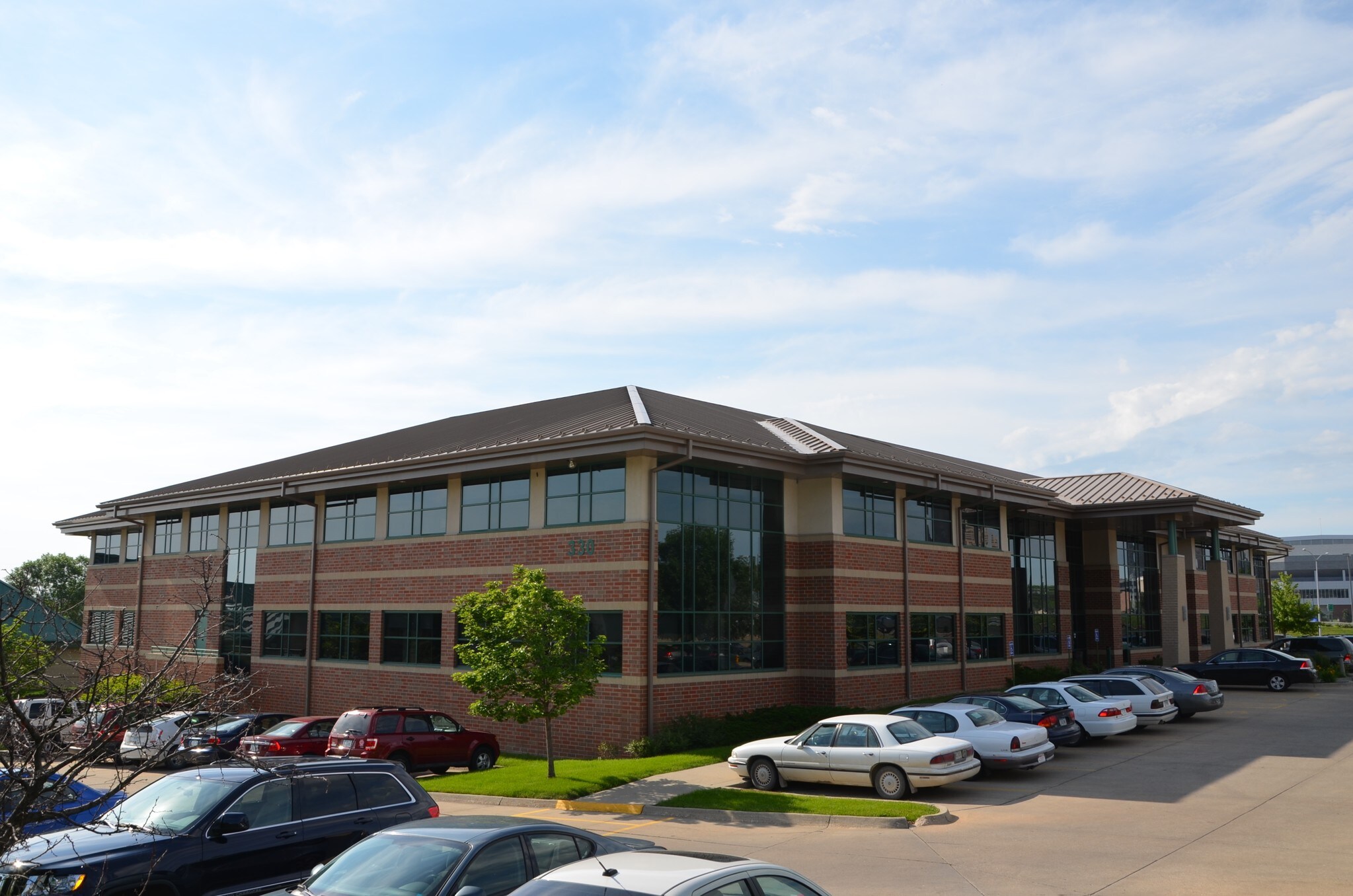 330 Laurel St, Des Moines, IA à louer Photo du bâtiment- Image 1 de 4