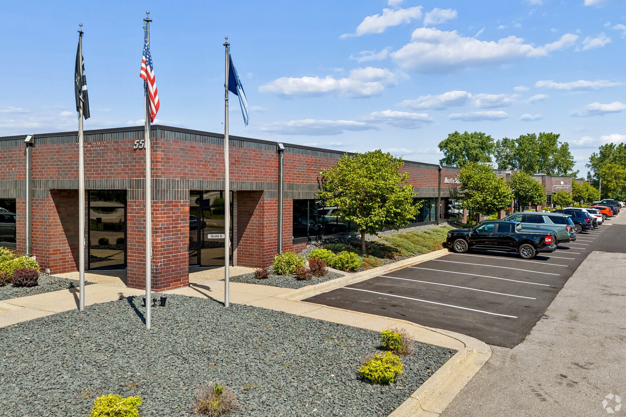 550-600 County Road D W, New Brighton, MN for lease Building Photo- Image 1 of 14