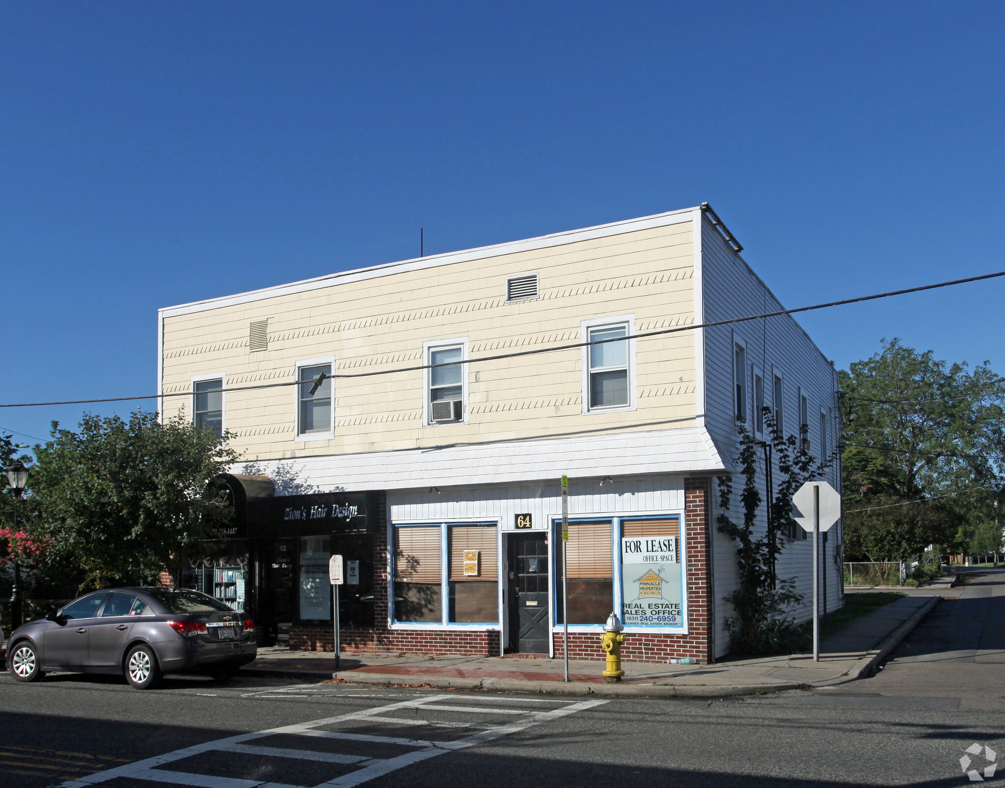62-64 Railroad Ave, Sayville, NY for lease Primary Photo- Image 1 of 26