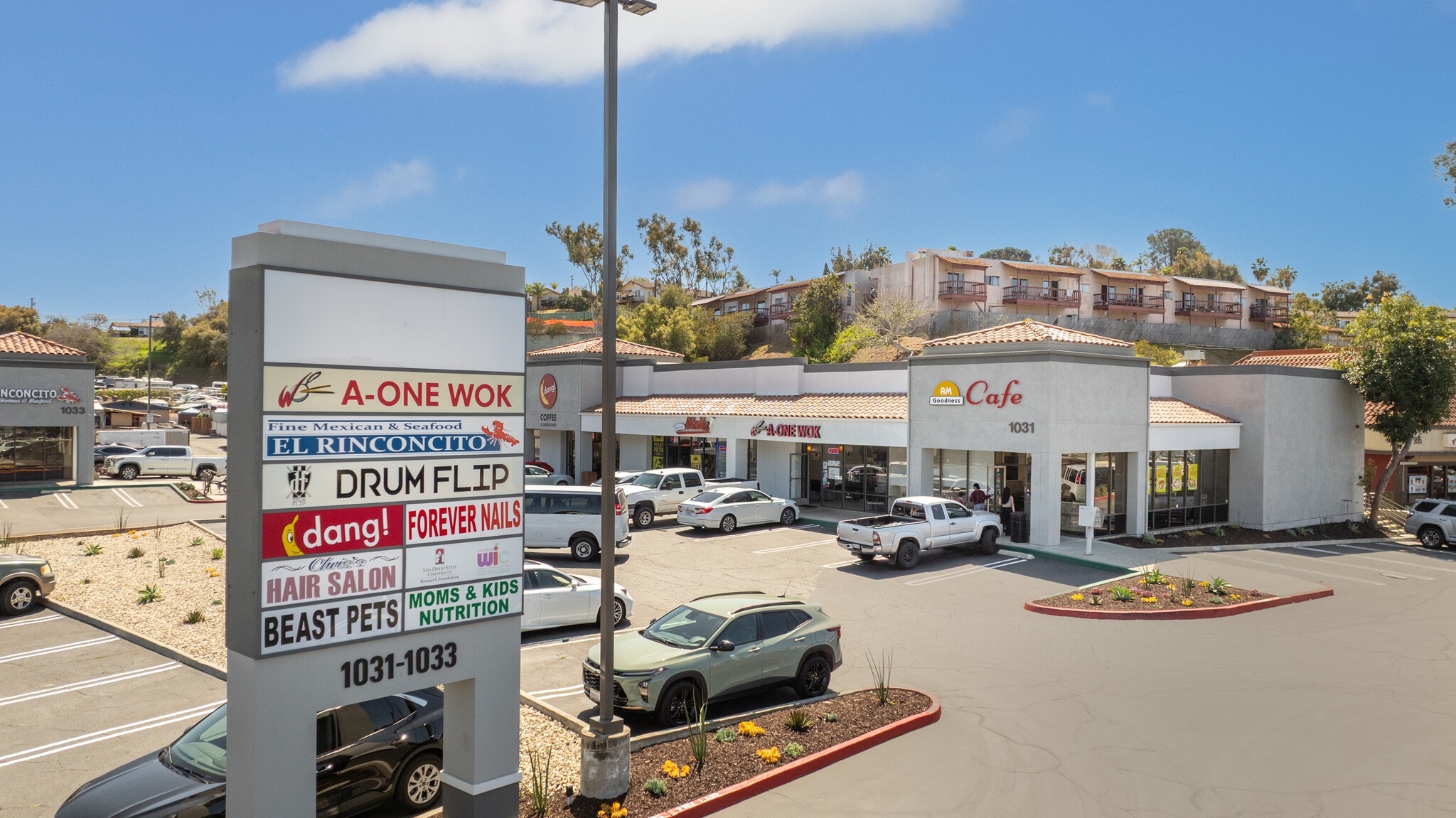 1031 S Santa Fe Ave, Vista, CA for lease Primary Photo- Image 1 of 7