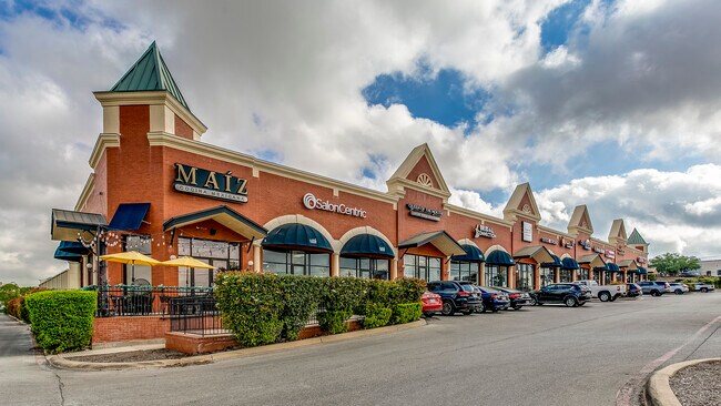 Plus de détails pour 923 N Loop 1604 E, San Antonio, TX - Bureau/Commerce de détail à louer