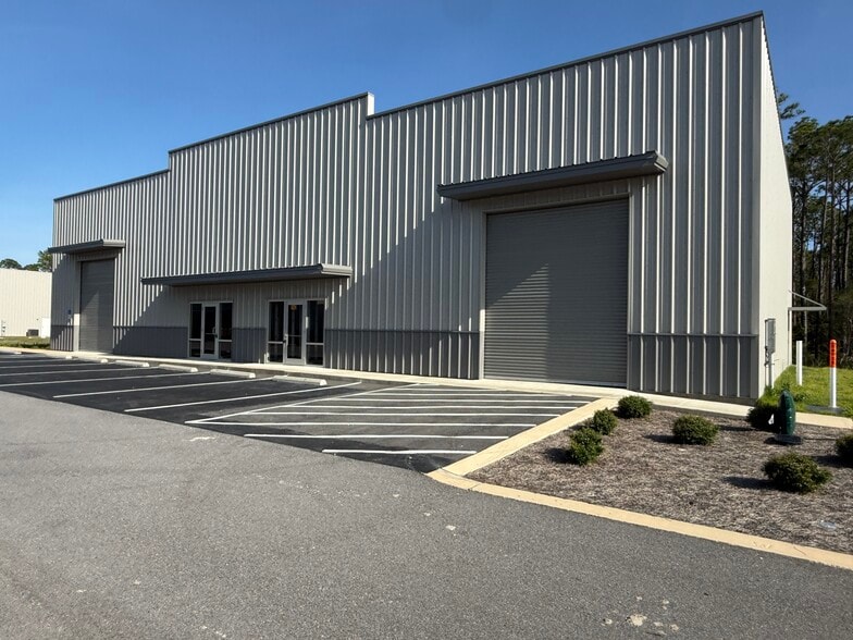 142 John Galt Rd, Santa Rosa Beach, FL for lease - Building Photo - Image 2 of 10