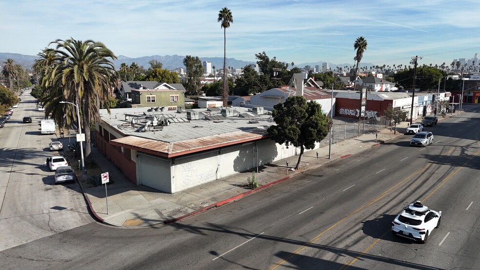 4201-4205 W Pico Blvd, Los Angeles, CA à louer - Photo du bâtiment - Image 1 de 5