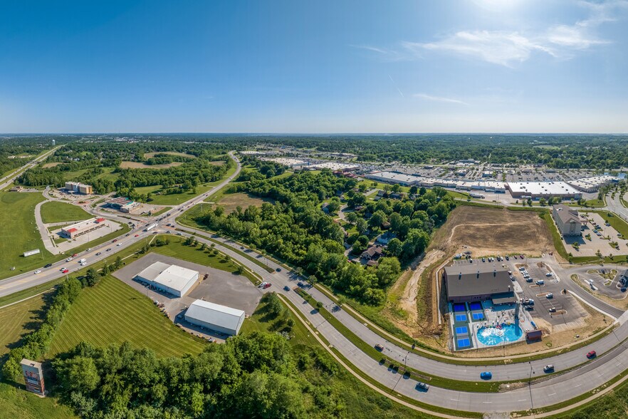 3612 Village dr, Saint Joseph, MO for sale - Building Photo - Image 3 of 6