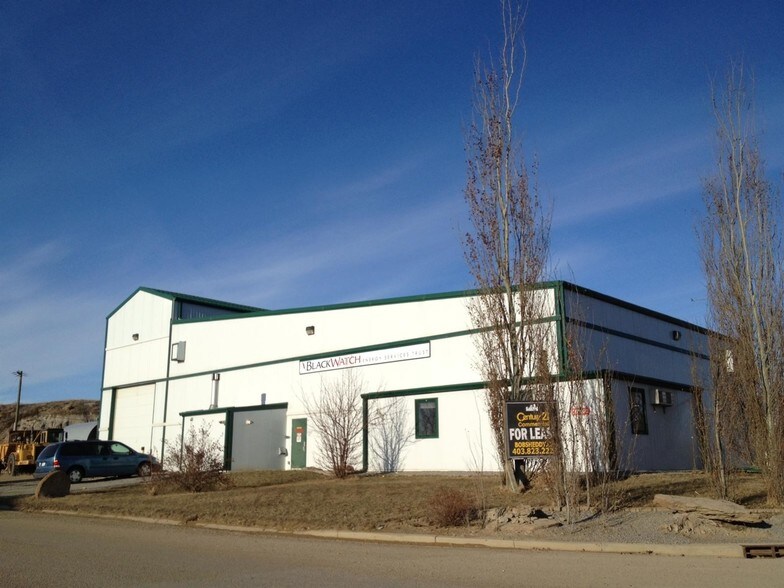 502 9 St SW, Drumheller, AB à vendre - Photo du bâtiment - Image 1 de 1