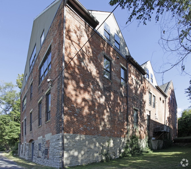 2943 Riverside Dr, Cincinnati, OH à vendre - Photo du bâtiment - Image 2 de 15