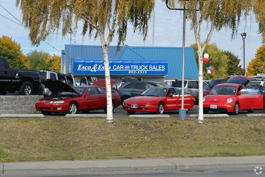 11813 E Sprague Ave, Spokane Valley, WA à vendre - Photo du bâtiment - Image 2 de 2