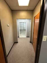2579 Eric Ln, Burlington, NC for lease Interior Photo- Image 2 of 7