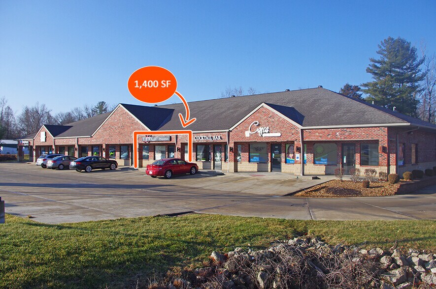 2921 N Center St, Maryville, IL à louer - Photo du bâtiment - Image 1 de 3