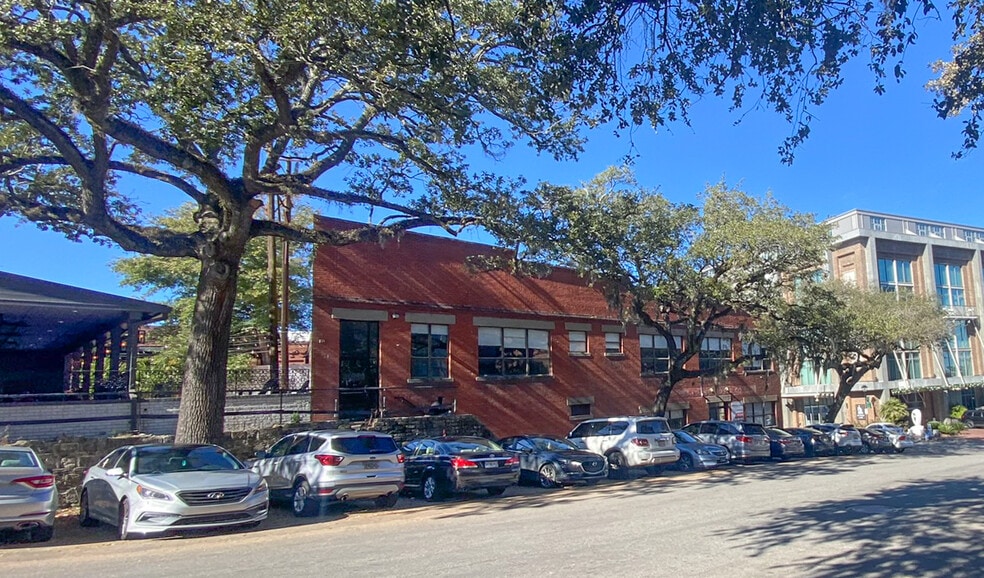 3 Martin Luther King Jr Blvd, Savannah, GA for sale - Primary Photo - Image 1 of 60