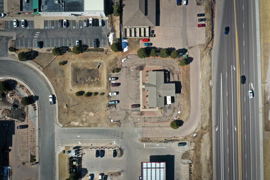 1430 Cipriani Loop, Monument, CO à vendre - Photo du bâtiment - Image 2 de 14