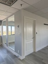 1150 NW 72nd Ave, Miami, FL for lease Interior Photo- Image 1 of 8