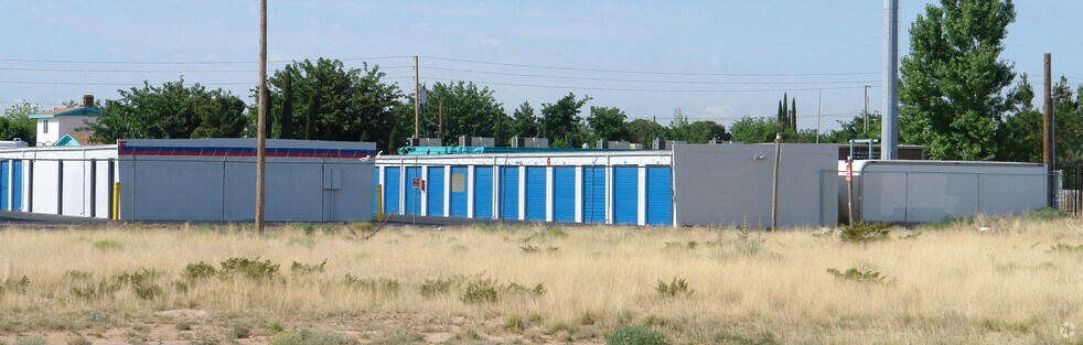 10642 Montana Ave, El Paso, TX à vendre - Photo du bâtiment - Image 2 de 2