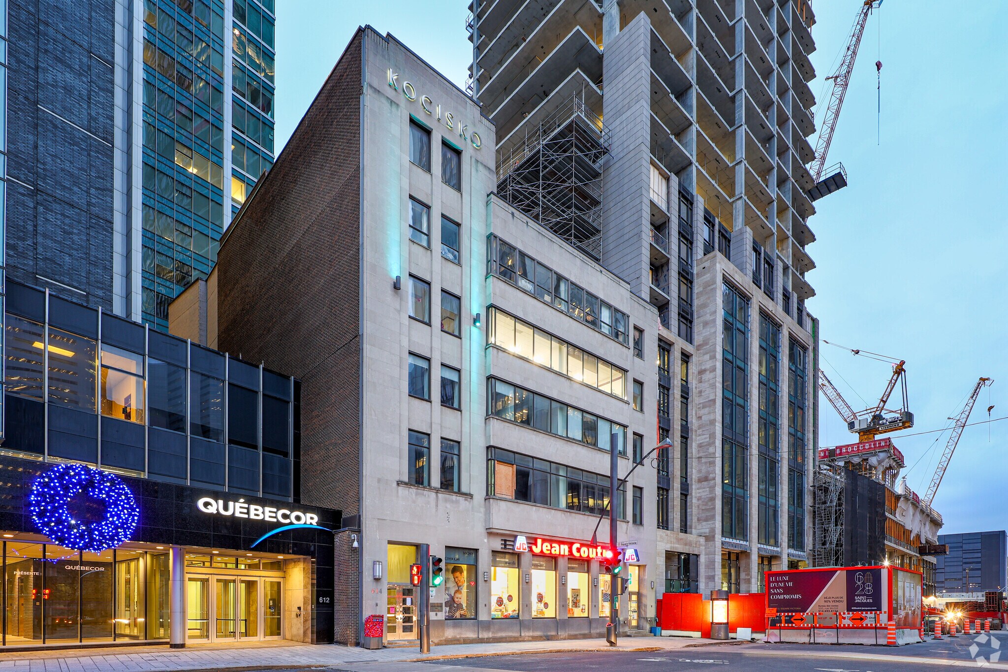 614 Rue Saint-Jacques, Montréal, QC for lease Primary Photo- Image 1 of 17