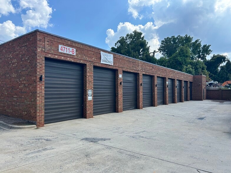 4711 Nations Crossing Rd, Charlotte, NC for lease - Building Photo - Image 1 of 10