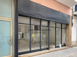 Plus de détails pour Multi-résidentiel à vendre