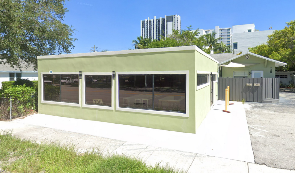 736-738 NE 3rd Ave, Fort Lauderdale, FL à vendre - Photo du bâtiment - Image 2 de 9