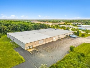 8440 N 87th St, Milwaukee, WI à vendre Photo intérieure- Image 2 de 3