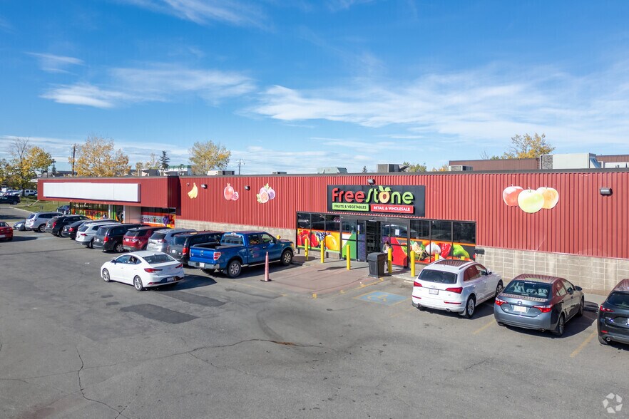 2828 32nd Ave NE, Calgary, AB for sale - Primary Photo - Image 1 of 1