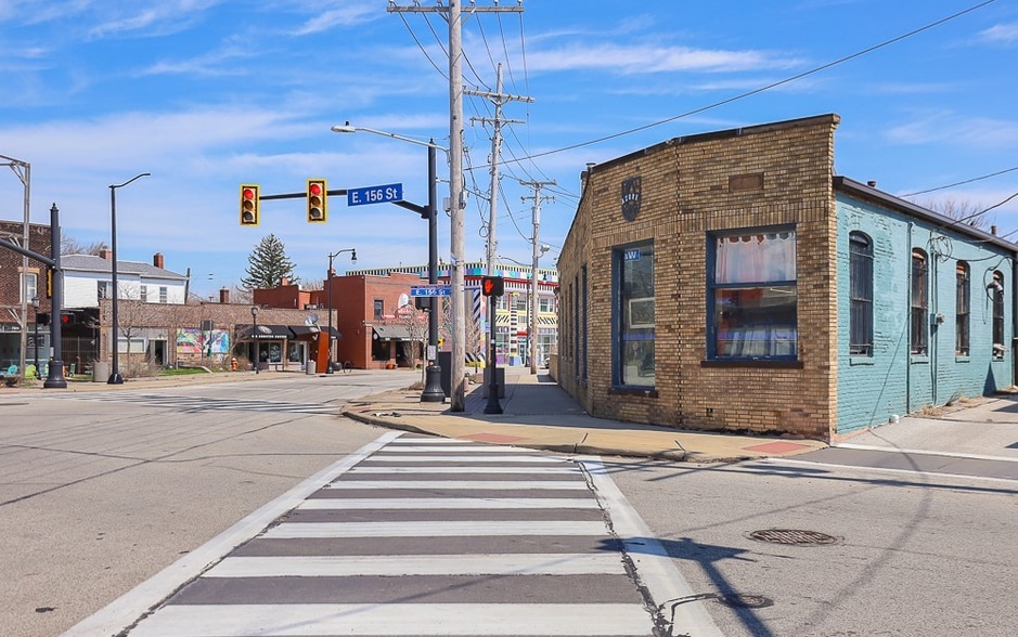 15602 Waterloo Rd, Cleveland, OH à vendre - Photo du bâtiment - Image 3 de 8