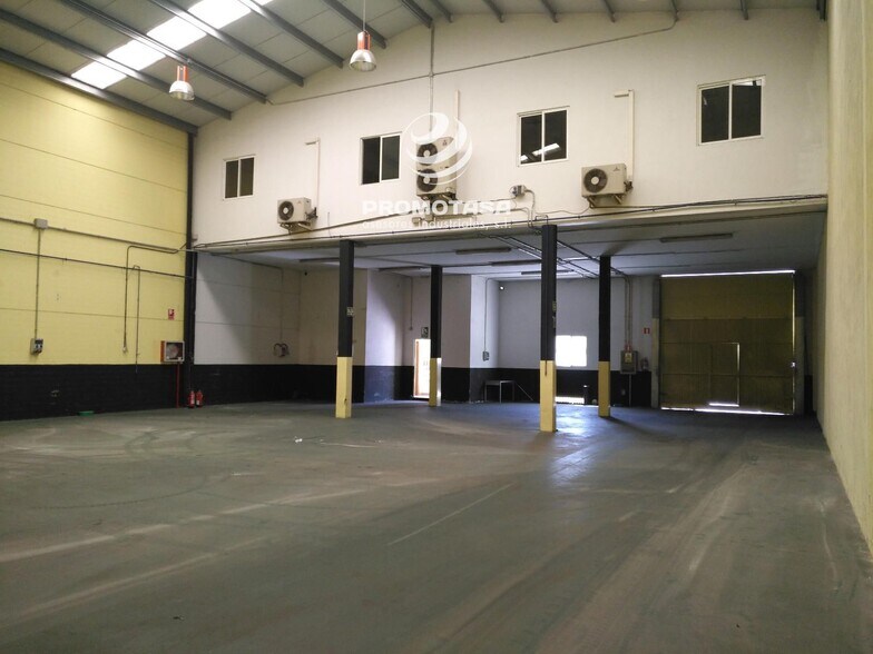 Industrial in Getafe, Madrid for lease - Building Photo - Image 3 of 13