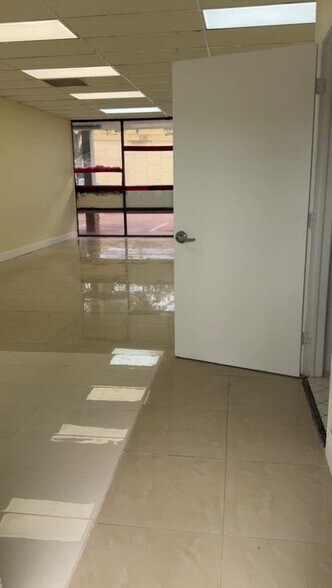 8600-8630 Sr-84, Fort Lauderdale, FL à louer - Vidéo sur l’inscription commerciale - Image 2 de 11