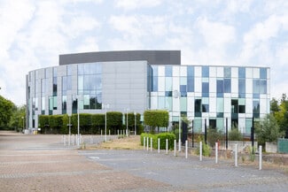 Plus de détails pour Farnborough Rd, Frimley - Bureau à louer