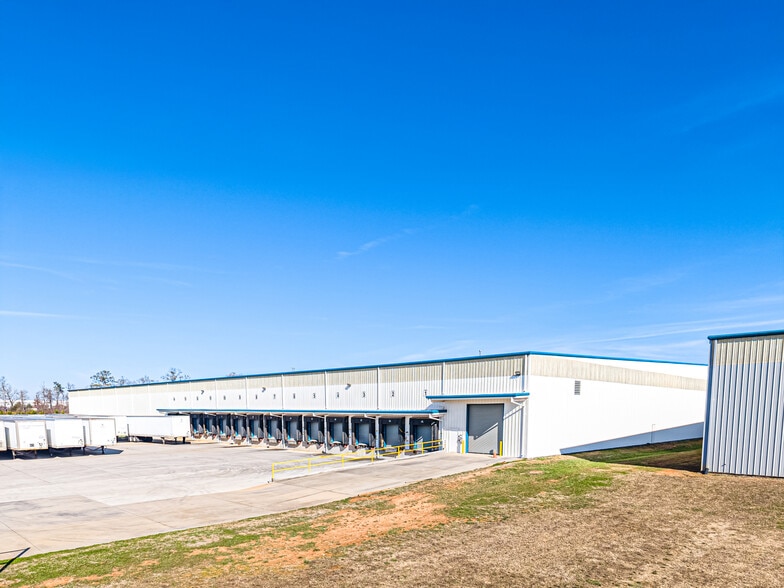 103 Enterprise Dr SW, Calhoun, GA à louer - Photo du bâtiment - Image 3 de 10