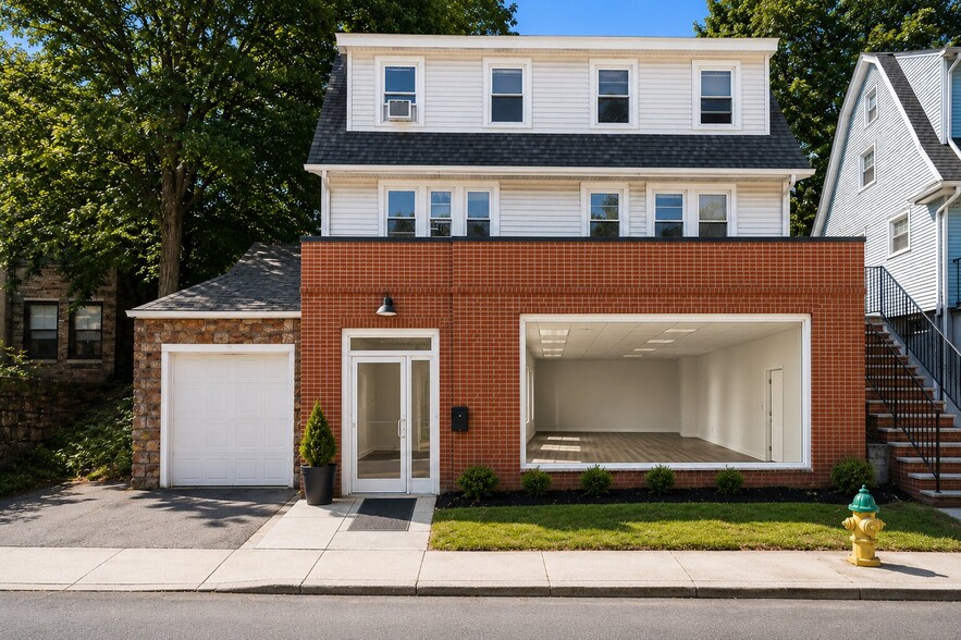 44 N Central Ave, Hartsdale, NY for lease - Interior Photo - Image 1 of 5