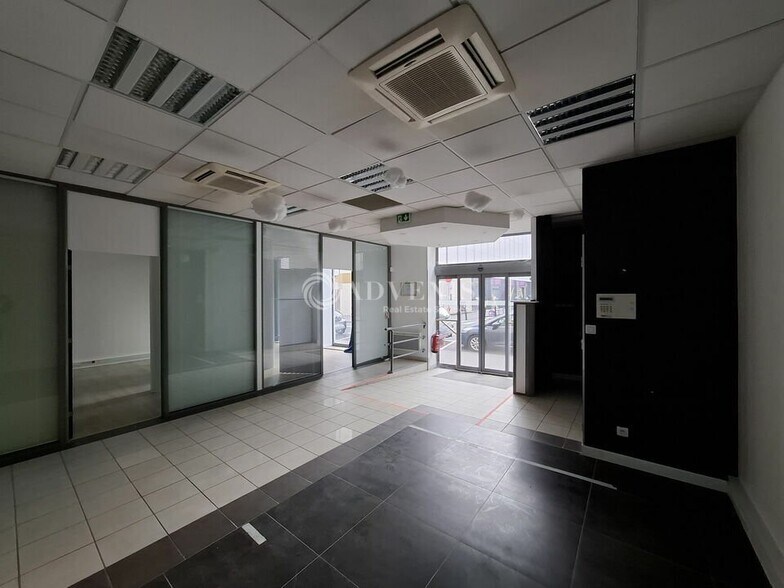 Office in Nancy for lease - Interior Photo - Image 1 of 6