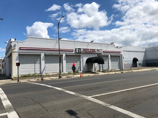 Plus de détails pour 640 N El Dorado St, Stockton, CA - Industriel à vendre