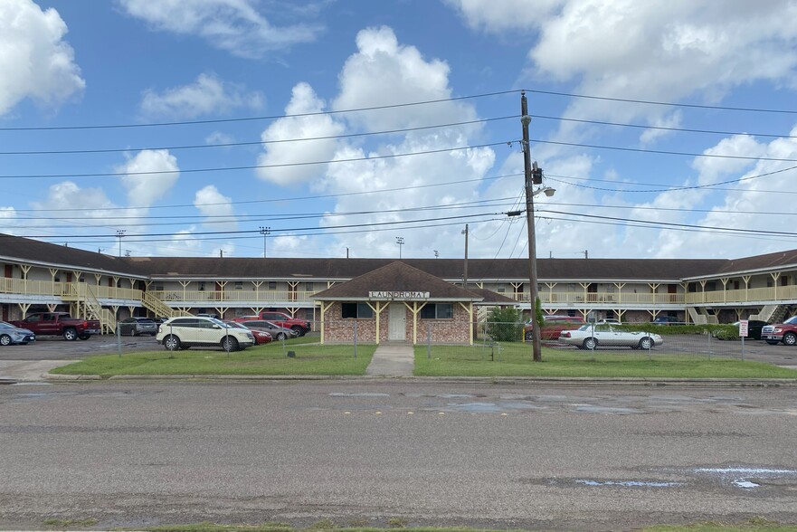 2095 La Palma St, San Benito, TX for sale - Building Photo - Image 1 of 15