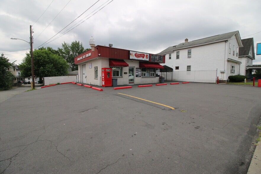 1706 N Main Ave, Scranton, PA à vendre - Photo du bâtiment - Image 2 de 21