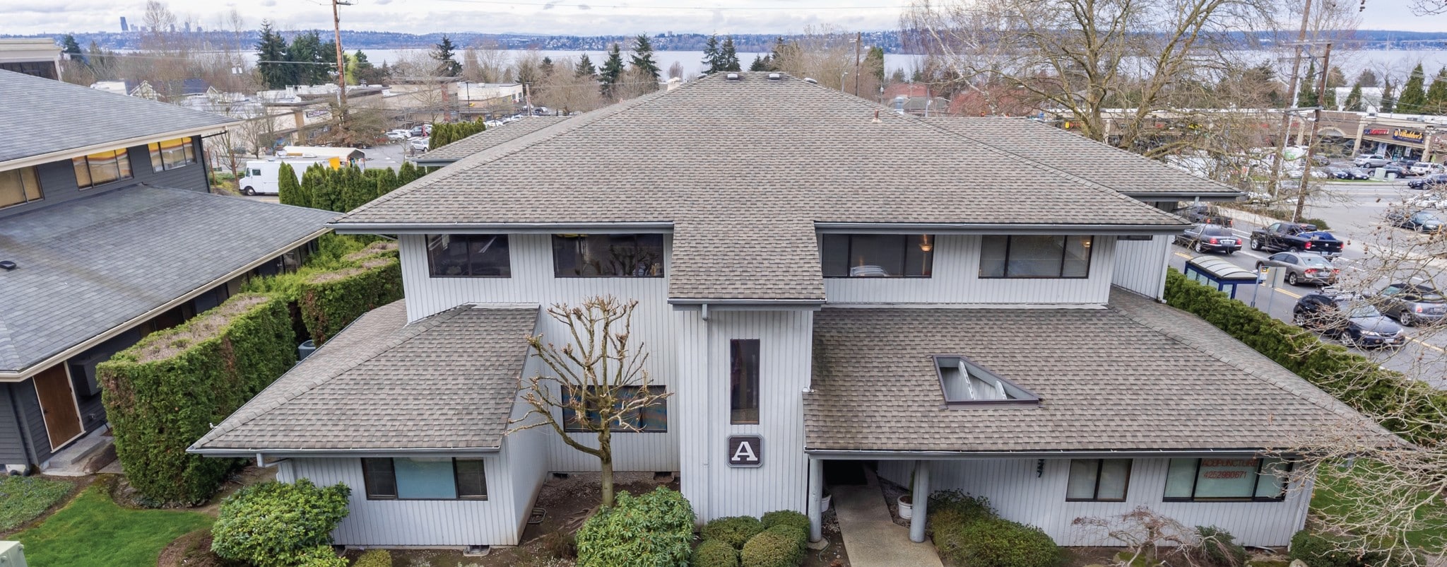 10827 NE 68th St, Kirkland, WA for lease Primary Photo- Image 1 of 10