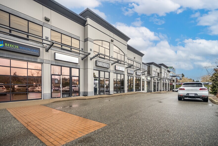 15272 Croydon Dr, Surrey, BC à vendre - Photo du bâtiment - Image 1 de 11